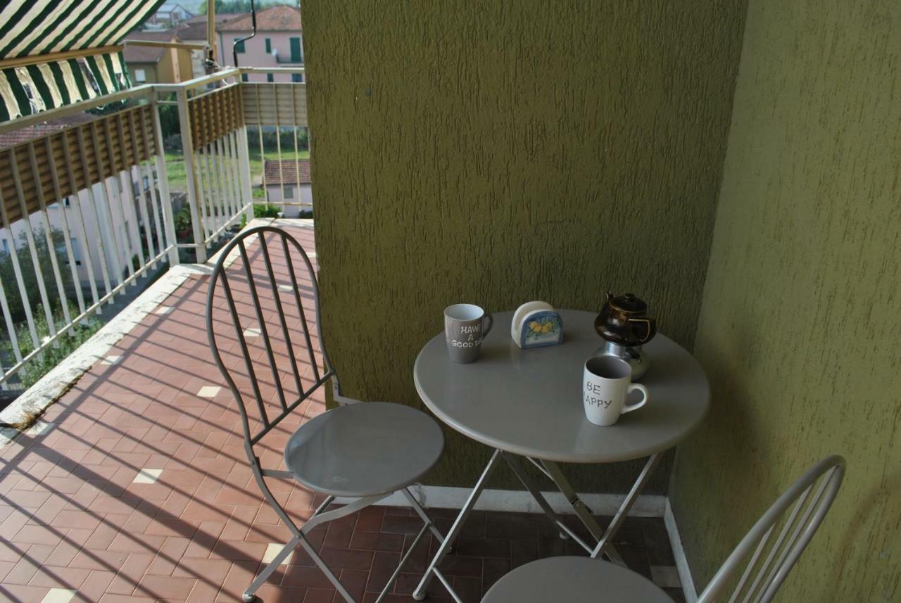 Ferienwohnung La Primula Ceparana Exterior foto